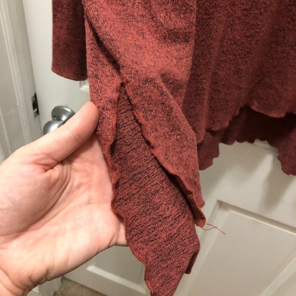 lightweight split-seam tunic v-kneck sweater - Picture 5 of 7